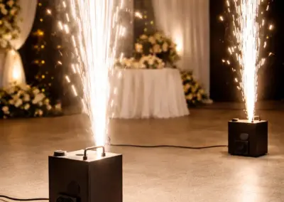 Machine à étincelles froides lors d’un mariage